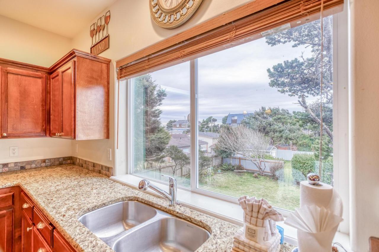 The Blue Crab Villa Lincoln City Exterior foto